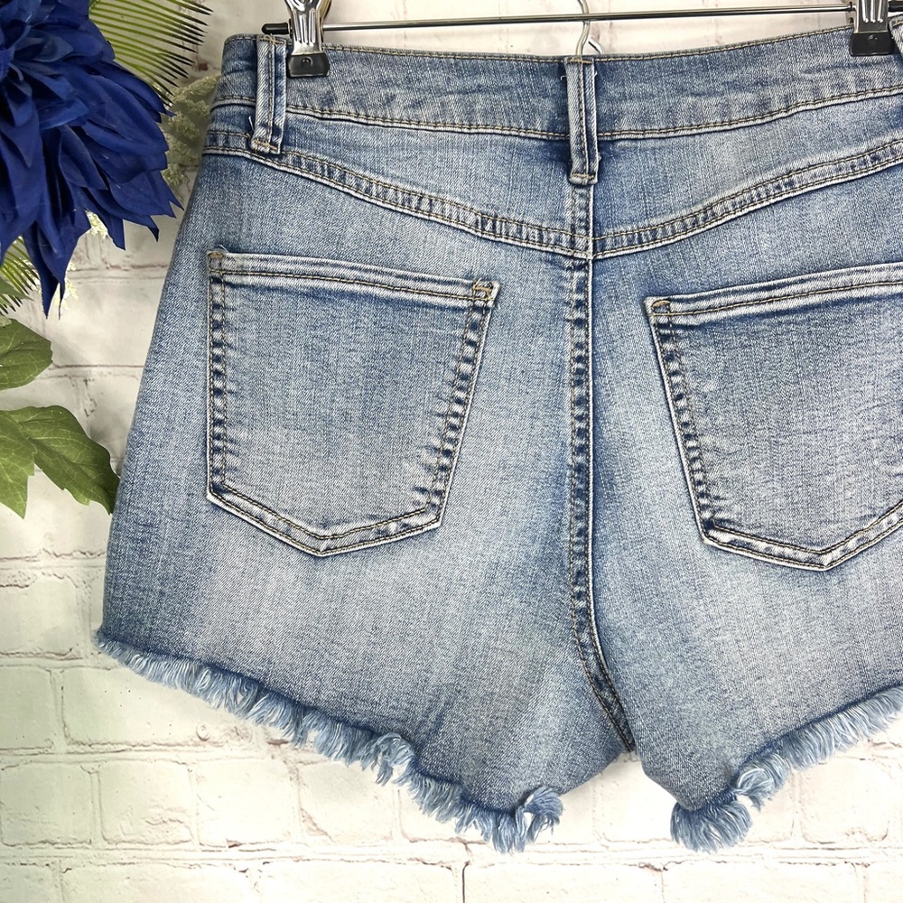 🚫SOLD! |•REWASH•| Super High Rise Wedge Vintage Reunion Jean Shorts - Picture 4 of 9